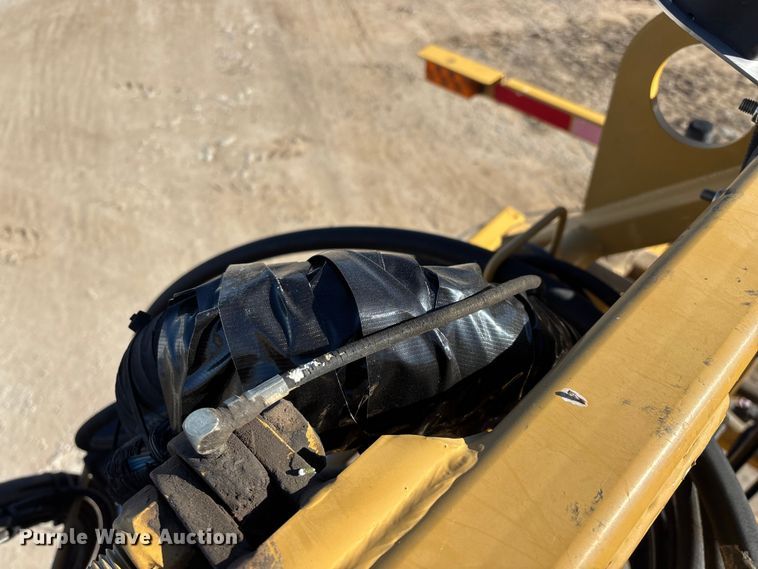 image for item ED2445 2014 RoGator RG900 sprayer