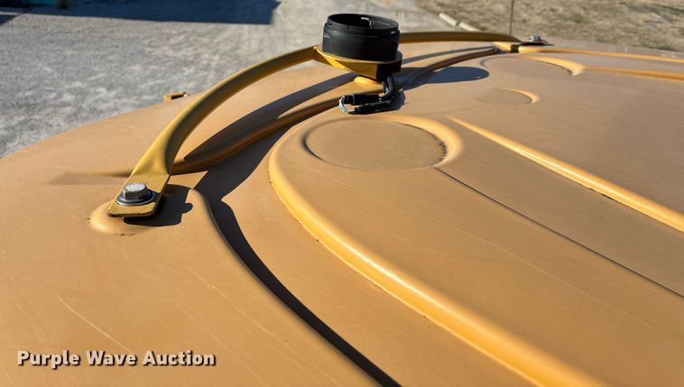 image for item ED2445 2014 RoGator RG900 sprayer