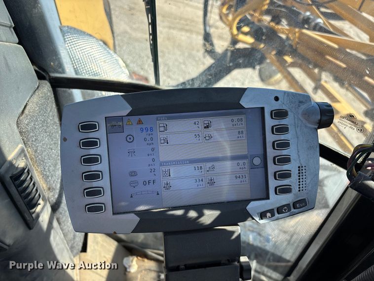 image for item ED2445 2014 RoGator RG900 sprayer