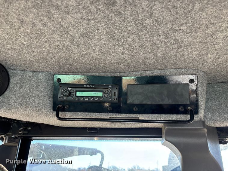 image for item ED2445 2014 RoGator RG900 sprayer