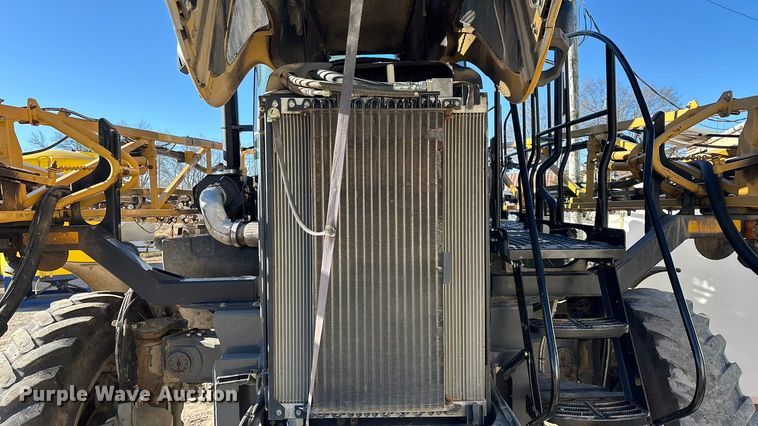 image for item ED2445 2014 RoGator RG900 sprayer