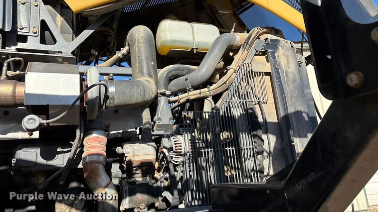 image for item ED2445 2014 RoGator RG900 sprayer