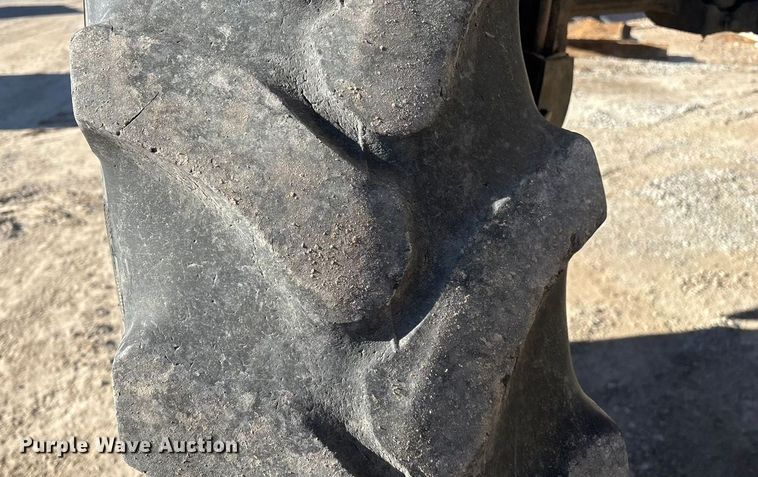 image for item ED2445 2014 RoGator RG900 sprayer