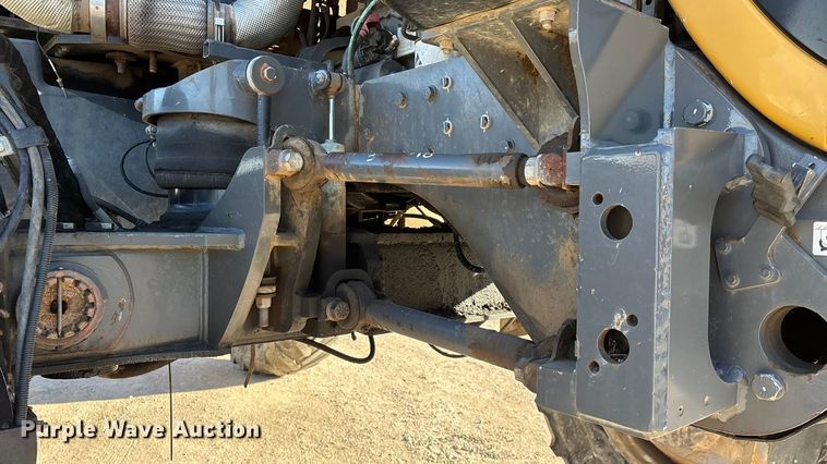 image for item ED2446 2012 RoGator RG1100 spreader