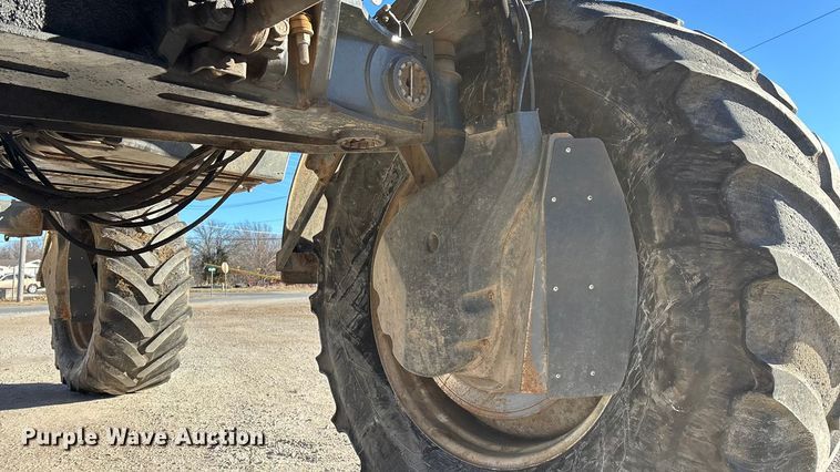 image for item ED2446 2012 RoGator RG1100 spreader