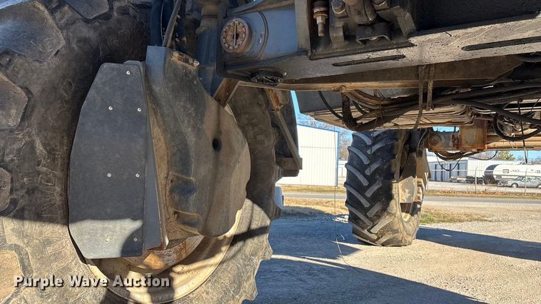 image for item ED2446 2012 RoGator RG1100 spreader