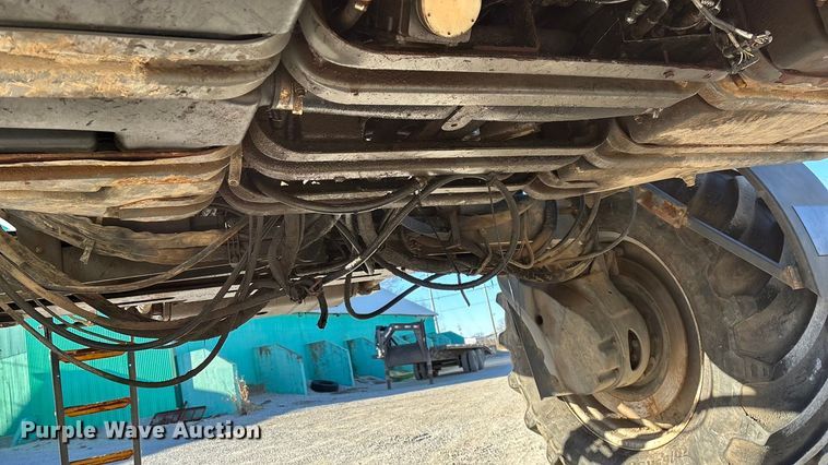 image for item ED2446 2012 RoGator RG1100 spreader