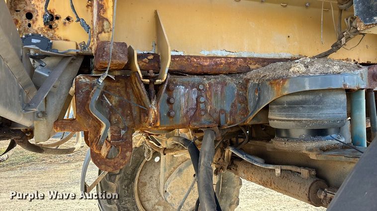 image for item ED2446 2012 RoGator RG1100 spreader