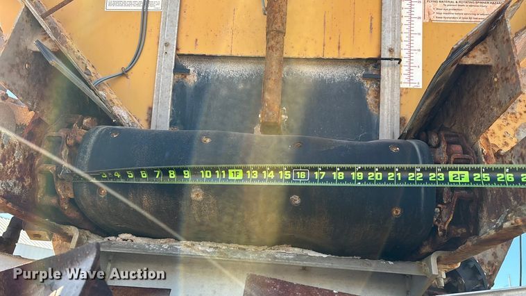 image for item ED2446 2012 RoGator RG1100 spreader