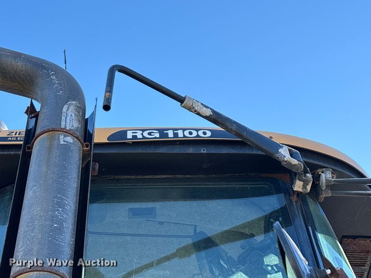 image for item ED2446 2012 RoGator RG1100 spreader