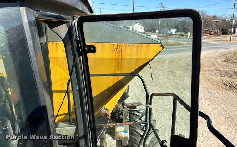 image for item ED2446 2012 RoGator RG1100 spreader