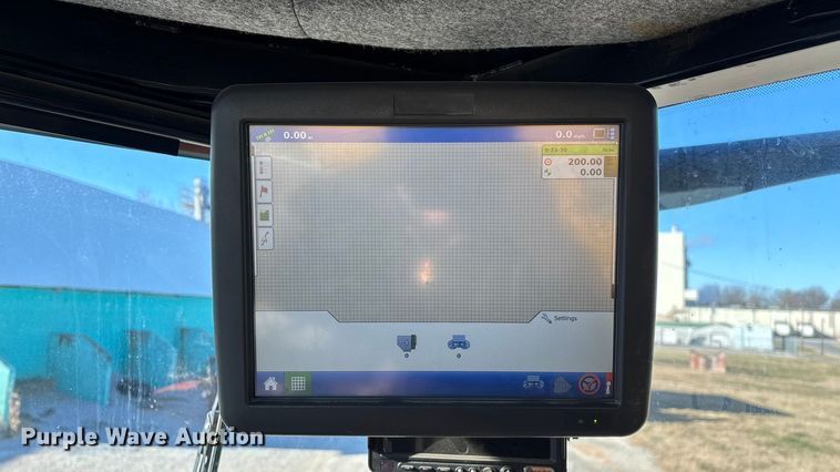 image for item ED2446 2012 RoGator RG1100 spreader