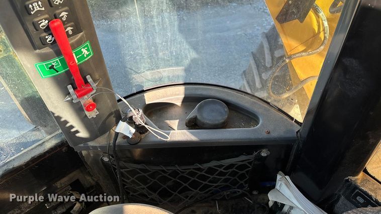 image for item ED2446 2012 RoGator RG1100 spreader