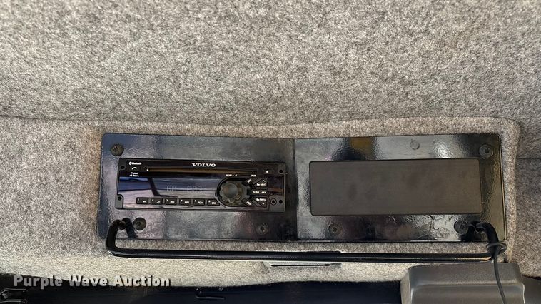 image for item ED2446 2012 RoGator RG1100 spreader