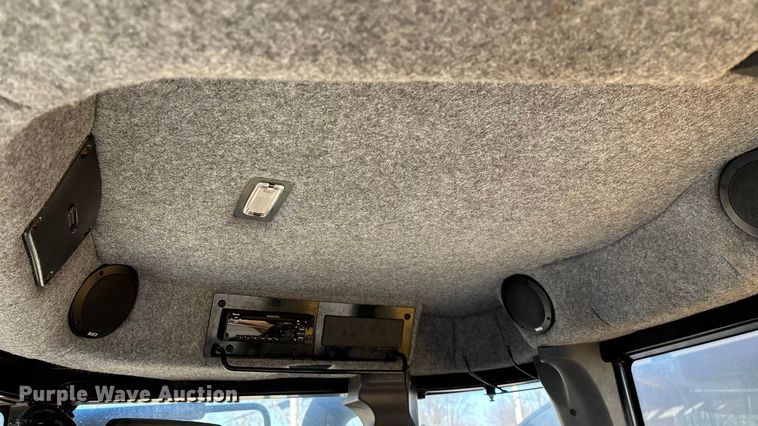 image for item ED2446 2012 RoGator RG1100 spreader