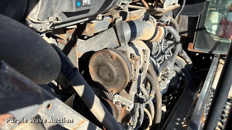 image for item ED2446 2012 RoGator RG1100 spreader