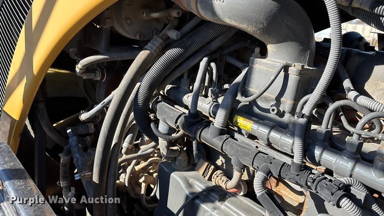 image for item ED2446 2012 RoGator RG1100 spreader