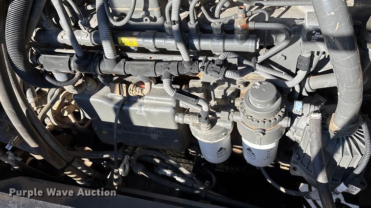 image for item ED2446 2012 RoGator RG1100 spreader