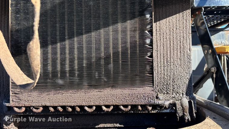 image for item ED2446 2012 RoGator RG1100 spreader