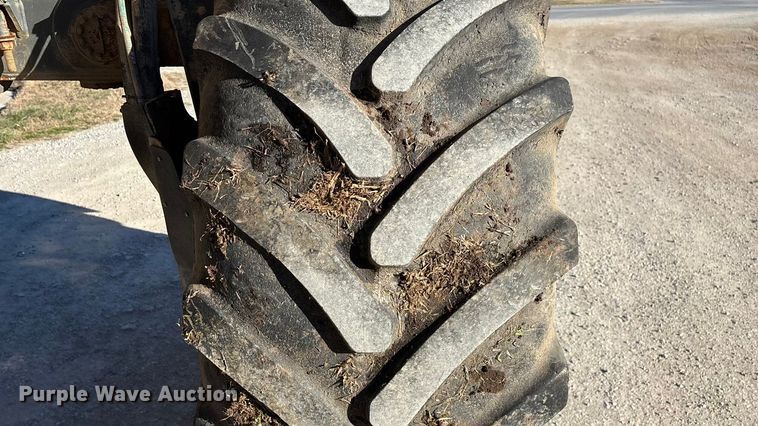 image for item ED2446 2012 RoGator RG1100 spreader