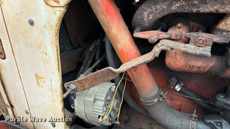 image for item ED2456 Case 830 Comfort King tractor