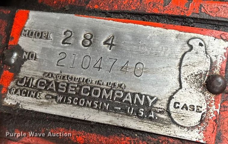 image for item ED2456 Case 830 Comfort King tractor