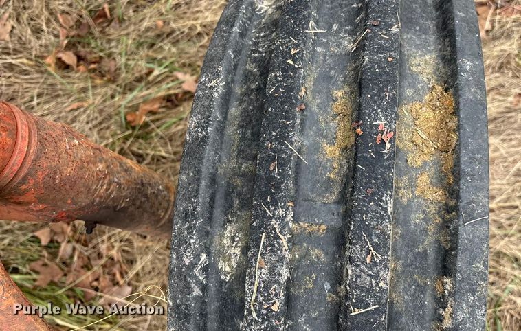 image for item ED2456 Case 830 Comfort King tractor