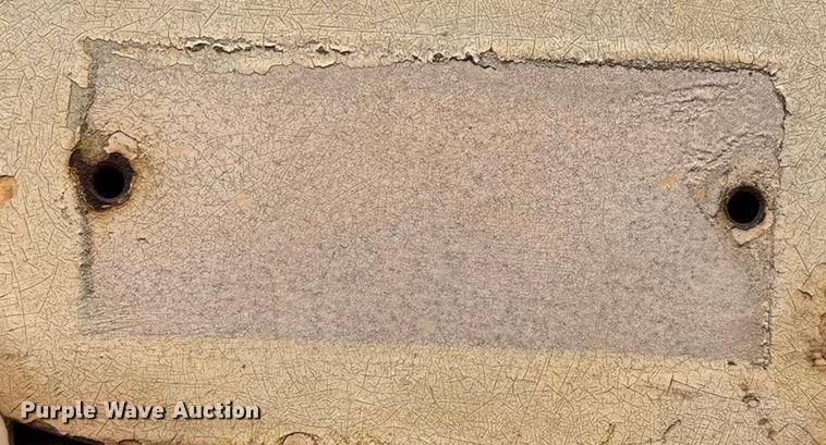 image for item ED2456 Case 830 Comfort King tractor