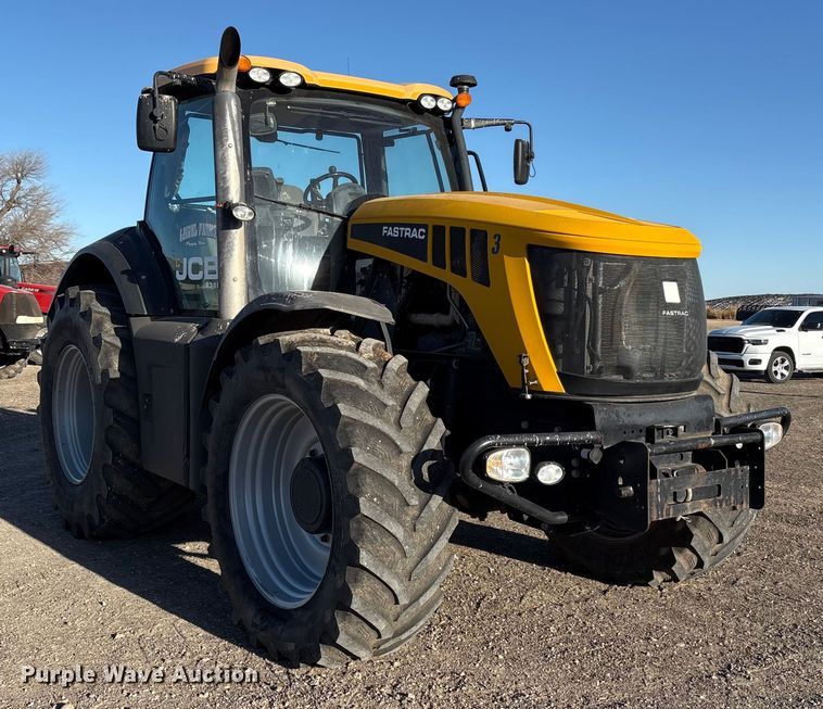 image for item EF6262 2014 JCB Fastrac 8310 MFWD tractor