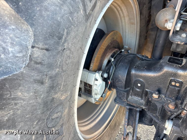 image for item EF6262 2014 JCB Fastrac 8310 MFWD tractor