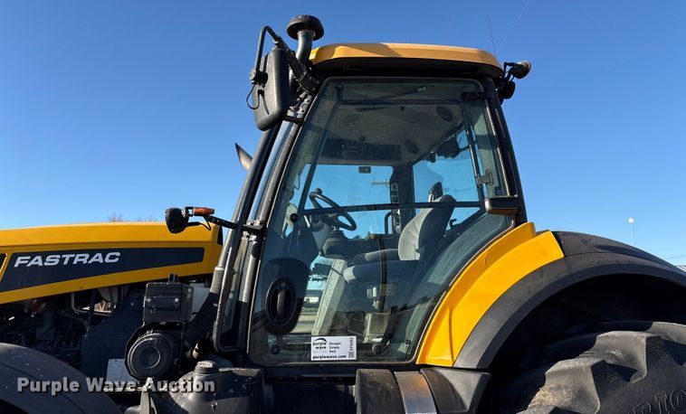 image for item EF6262 2014 JCB Fastrac 8310 MFWD tractor