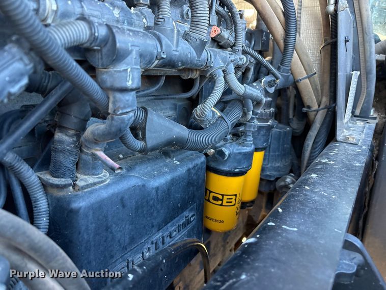 image for item EF6262 2014 JCB Fastrac 8310 MFWD tractor