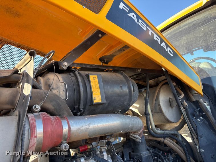 image for item EF6262 2014 JCB Fastrac 8310 MFWD tractor