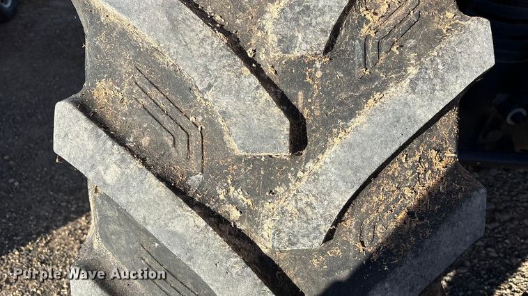 image for item EF6262 2014 JCB Fastrac 8310 MFWD tractor