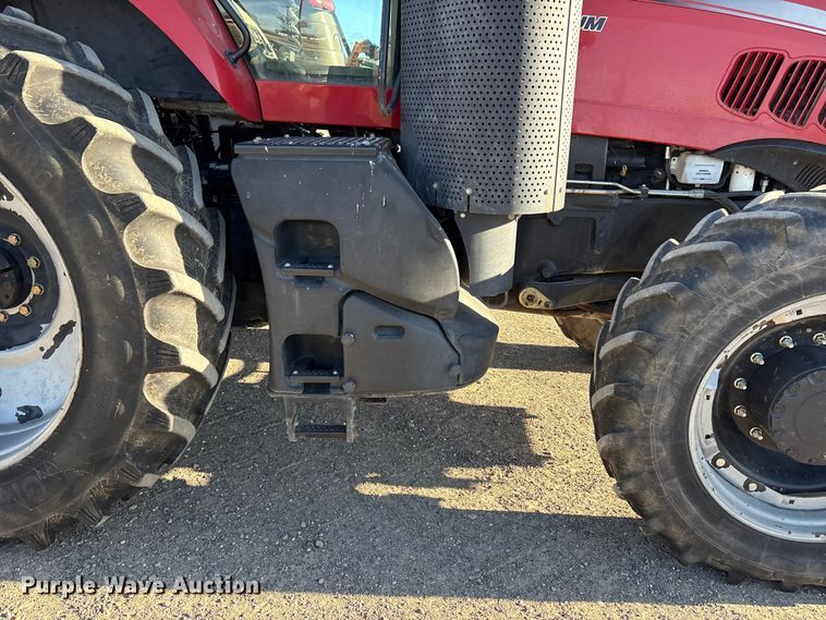 image for item EF6263 2015 Case IH Magnum 220 MFWD tractor