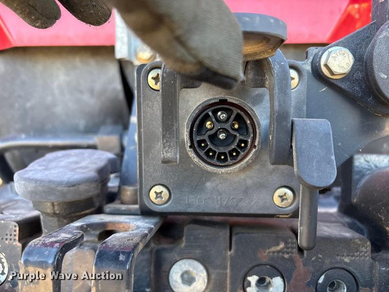 image for item EF6263 2015 Case IH Magnum 220 MFWD tractor