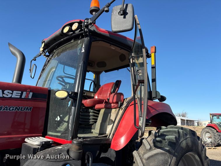 image for item EF6263 2015 Case IH Magnum 220 MFWD tractor