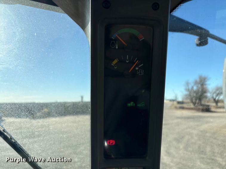 image for item EF6263 2015 Case IH Magnum 220 MFWD tractor