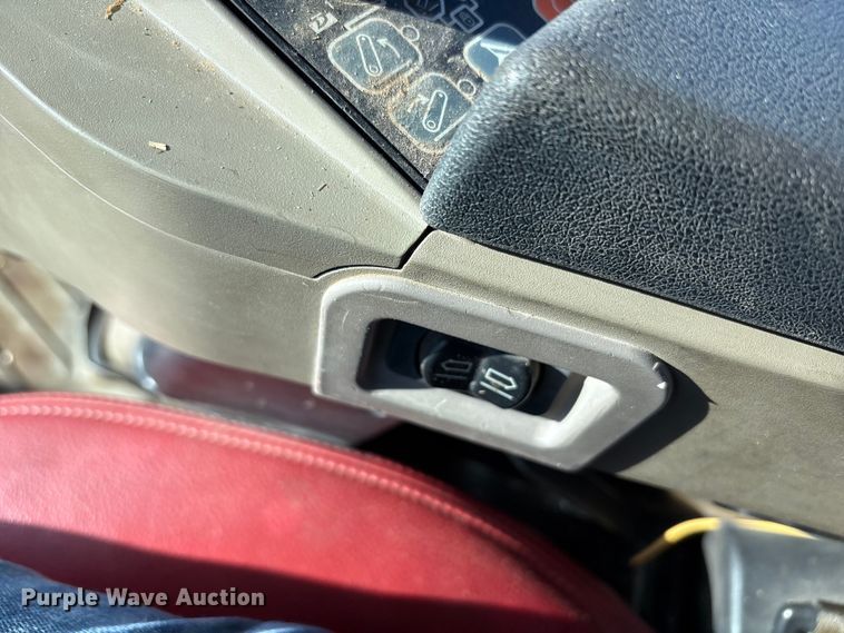 image for item EF6263 2015 Case IH Magnum 220 MFWD tractor