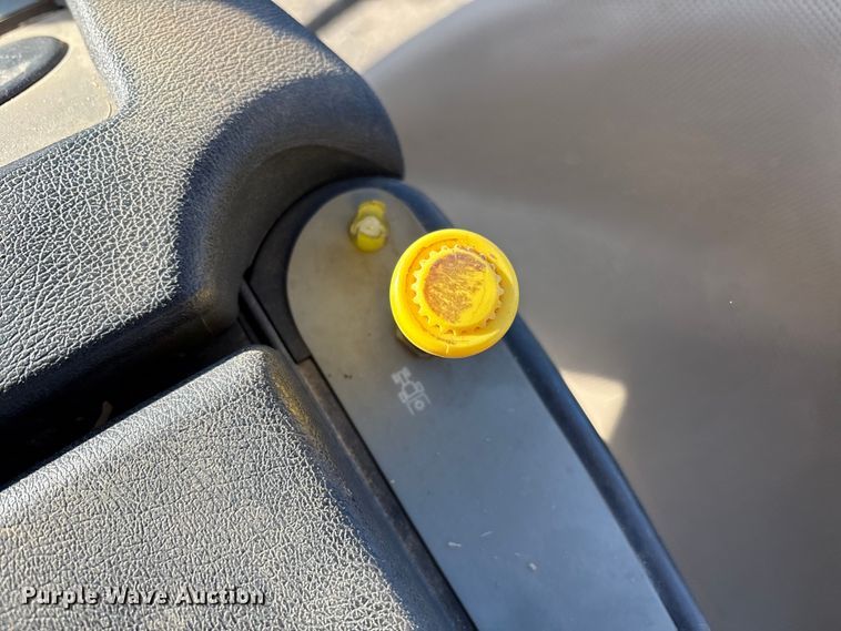 image for item EF6263 2015 Case IH Magnum 220 MFWD tractor