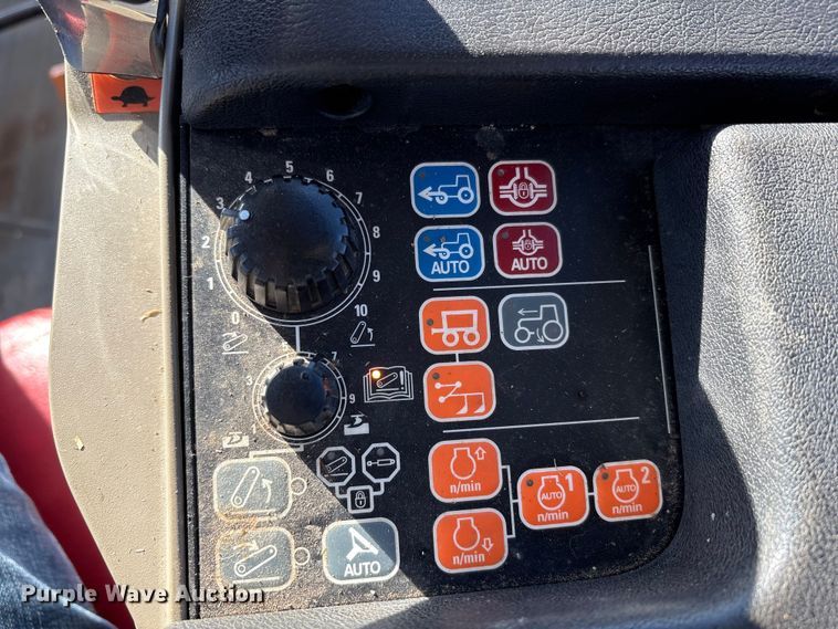 image for item EF6263 2015 Case IH Magnum 220 MFWD tractor