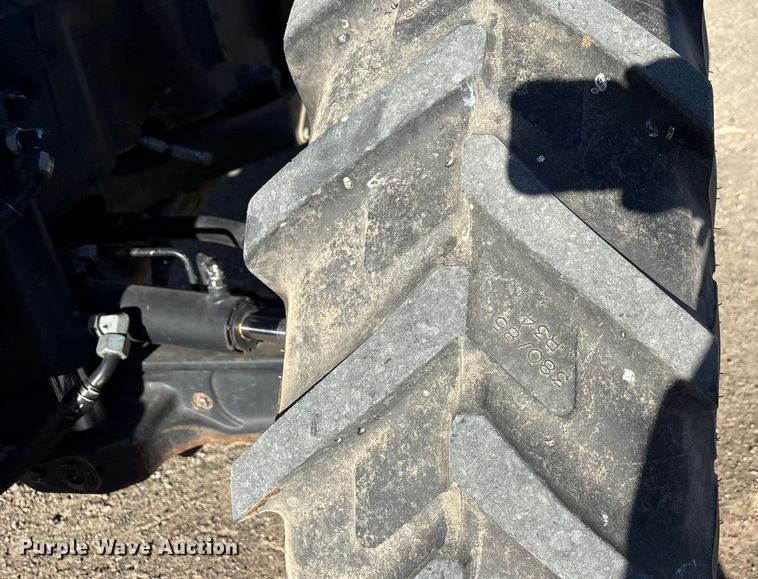 image for item EF6263 2015 Case IH Magnum 220 MFWD tractor