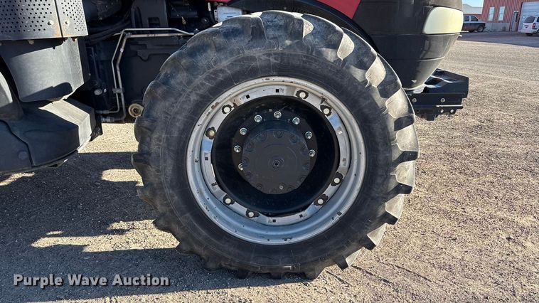 image for item EF6263 2015 Case IH Magnum 220 MFWD tractor