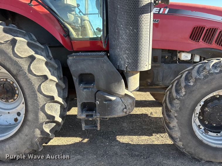 image for item EF6264 2015 Case Magnum 220 MFWD tractor