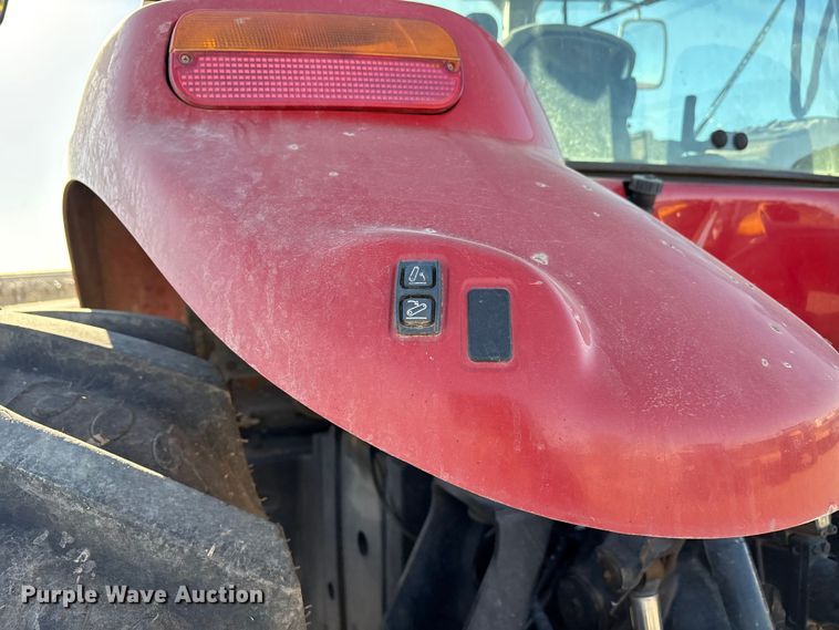 image for item EF6264 2015 Case Magnum 220 MFWD tractor