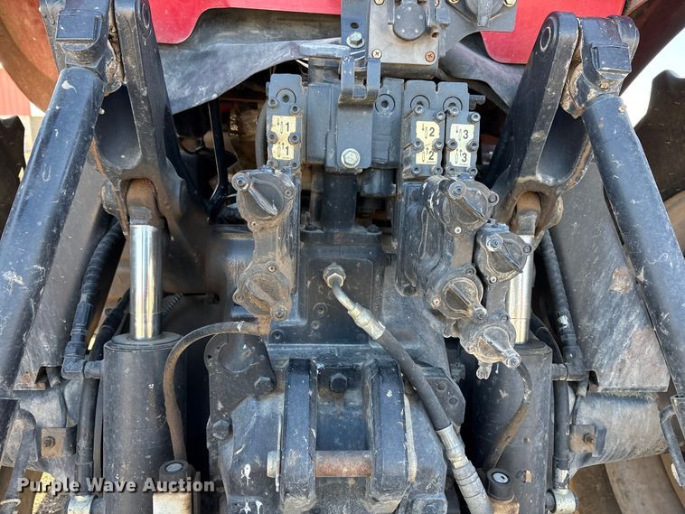 image for item EF6264 2015 Case Magnum 220 MFWD tractor