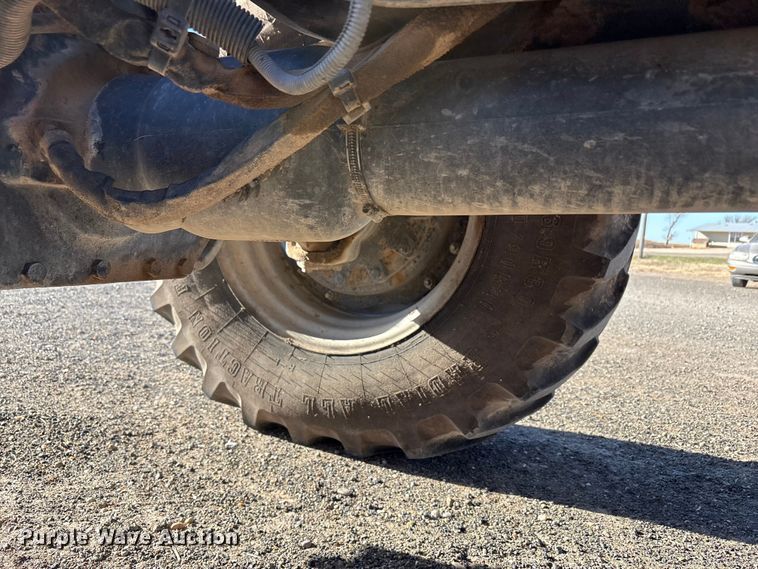 image for item EF6264 2015 Case Magnum 220 MFWD tractor