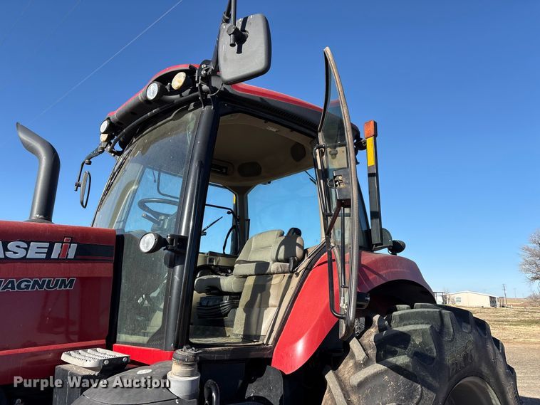 image for item EF6264 2015 Case Magnum 220 MFWD tractor