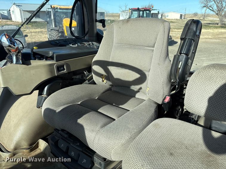 image for item EF6264 2015 Case Magnum 220 MFWD tractor