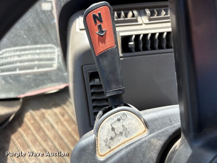 image for item EF6264 2015 Case Magnum 220 MFWD tractor